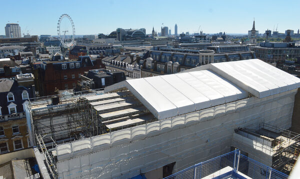 large scaffolding contractor